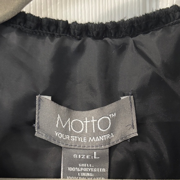 MOTTO Black Velvet Blazer NWT - Picture 2 of 10
